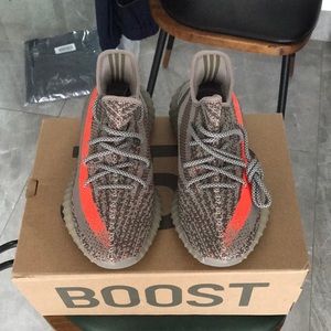 Yeezy Boost 350 V2